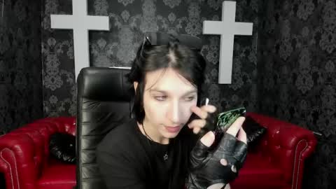 Snapshot of adonbev chatting on April 28, 2026, 5:23 am adonbev online show from April 28, 2026, 5:23 am