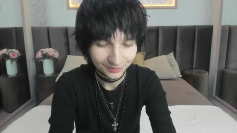 Snapshot of adonbev chatting on June 18, 2026, 5:30 am adonbev online show from June 18, 2026, 5:30 am