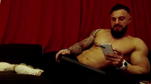 Adonis online show from December 17, 2025, 6:36 pm