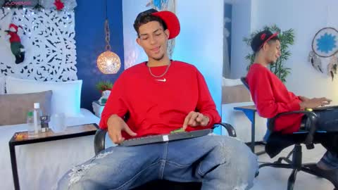 adonis_wb online show from December 16, 2025, 4:06 am