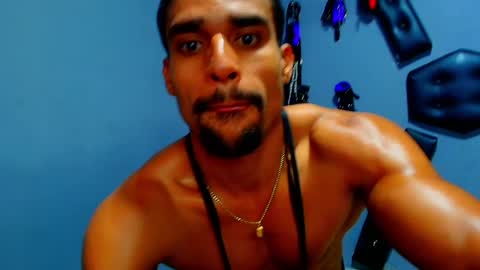 adonisdios online show from May 12, 2026, 3:20 pm