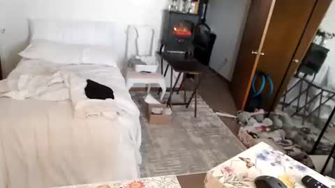 adorable22 online show from January 7, 2026, 7:27 pm