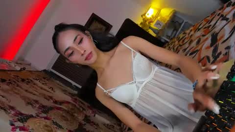 adorablecarla online show from September 12, 2025, 9:42 am