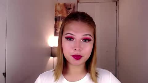 adorabletsforyouxx online show from October 9, 2025, 5:55 pm