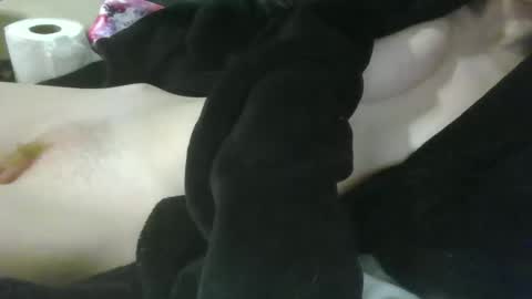 adoremeanna online show from April 18, 2026, 5:33 am