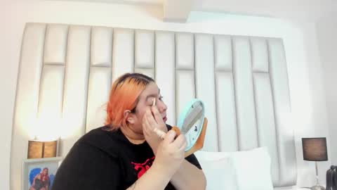 ANDREA PEREZ online show from October 25, 2025, 11:51 am