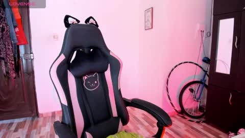 Adrena10 online show from April 11, 2026, 3:49 pm