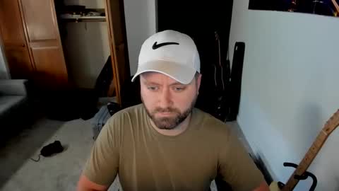 Snapshot of adrenaline1622 chatting on November 26, 2025, 10:44 pm adrenaline1622 online show from November 26, 2025, 10:44 pm