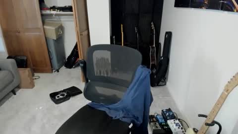 Snapshot of adrenaline1622 chatting on December 1, 2025, 10:37 pm adrenaline1622 online show from December 1, 2025, 10:37 pm