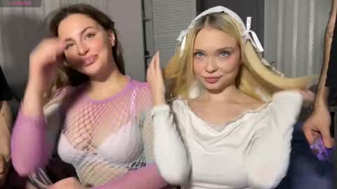 Dorothy Mayfield online show from February 15, 2026, 11:23 pm