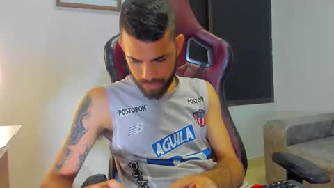 Snapshot of adri_sexboy229 chatting on September 18, 2025, 2:02 am adri_sexboy229 online show from September 18, 2025, 2:02 am