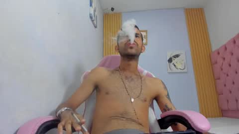 Snapshot of adri_sexboy229 chatting on October 21, 2025, 7:20 am adri_sexboy229 online show from October 21, 2025, 7:20 am