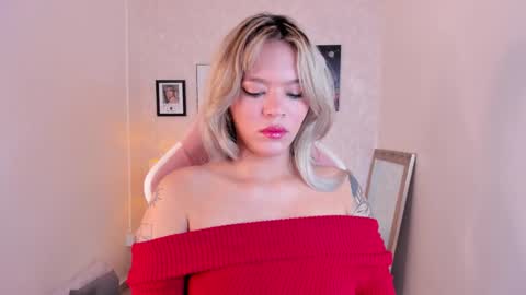 Adriana online show from March 1, 2025, 10:02 am