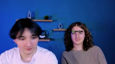 adrian_hart online show from December 14, 2025, 10:20 am