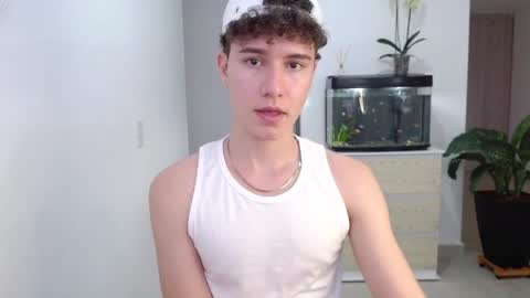 adrian morelli online show from December 12, 2024, 10:31 pm