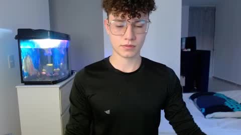 adrian morelli online show from October 25, 2025, 10:37 pm