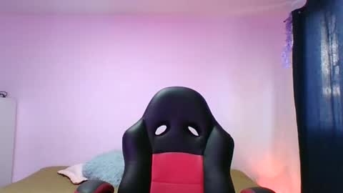 adrianagogo18 online show from September 26, 2025, 11:25 am