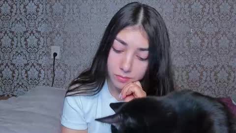 Adriana online show from March 13, 2026, 6:36 pm