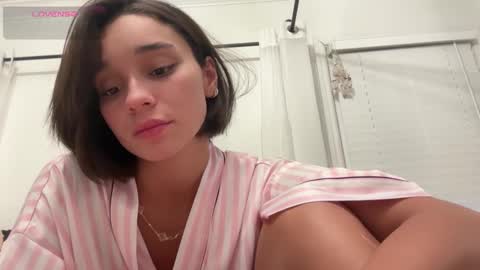 Snapshot of adriannarodriguez chatting on February 26, 2026, 3:27 am Adrianna online show from February 26, 2026, 3:27 am