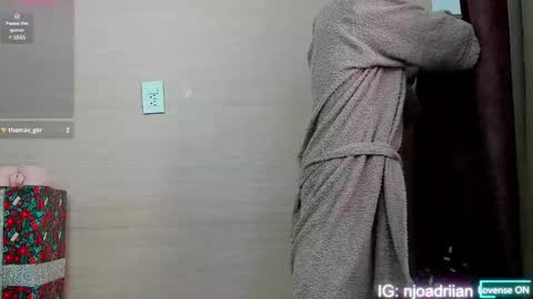 Adrian online show from January 4, 2025, 3:39 pm