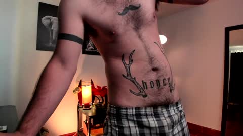 Snapshot of adrianwilliams_ chatting on January 20, 2025, 2:57 pm Adrian Williams online show from January 20, 2025, 2:57 pm