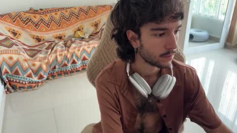 Snapshot of adrien_polo chatting on February 15, 2026, 3:31 pm adrien_polo online show from February 15, 2026, 3:31 pm