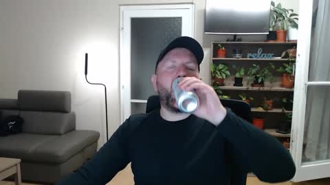 Felix84 online show from April 16, 2026, 9:26 pm