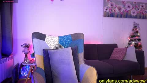 Snapshot of ady_w_o_w chatting on December 21, 2024, 7:03 am Ada online show from December 21, 2024, 7:03 am