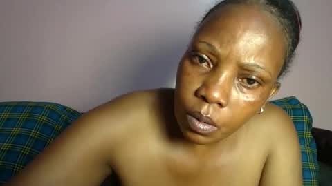 Snapshot of african_divaa chatting on February 18, 2026, 5:36 am african_divaa online show from February 18, 2026, 5:36 am