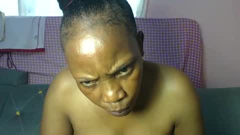 Snapshot of african_divaa chatting on February 25, 2026, 8:24 am african_divaa online show from February 25, 2026, 8:24 am