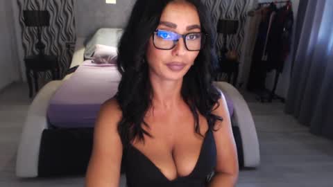 Afro online show from September 16, 2025, 1:34 pm