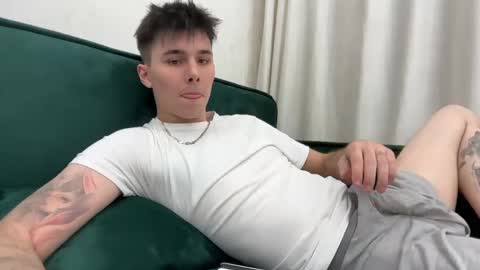 Mark online show from April 20, 2026, 8:21 pm