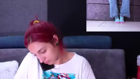 Agata Collinss online show from October 10, 2025, 1:26 am