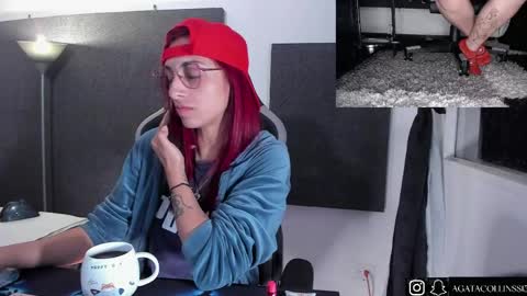 Agata Collinss online show from April 12, 2026, 6:40 am