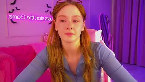 AgataFoxley online show from November 5, 2025, 6:08 pm