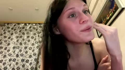 Agata online show from May 13, 2026, 10:49 pm