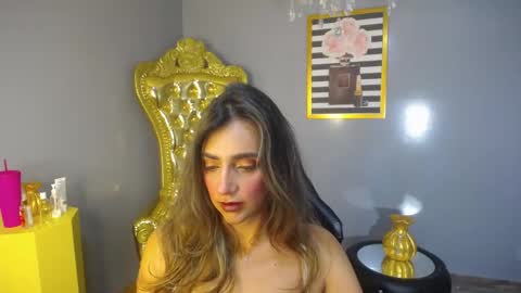 Snapshot of agatha_brooks_t chatting on December 20, 2025, 12:45 pm AGATHA online show from December 20, 2025, 12:45 pm