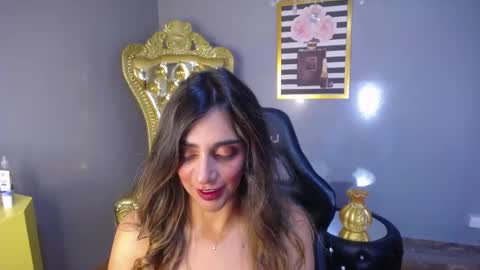 Snapshot of agatha_brooks_t chatting on January 17, 2026, 12:32 pm AGATHA online show from January 17, 2026, 12:32 pm