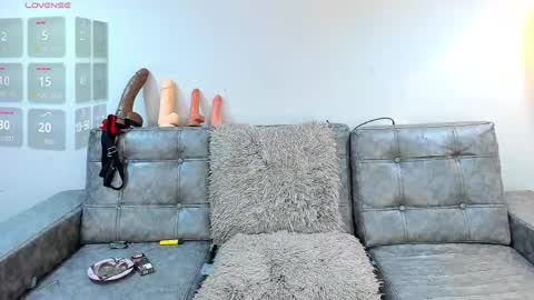 Snapshot of agatha_foxy1 chatting on May 16, 2026, 2:30 am NATASHA online show from May 16, 2026, 2:30 am