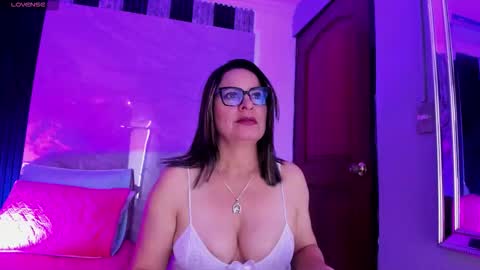 Snapshot of agatha_pleasure chatting on February 10, 2026, 11:47 am agatha_pleasure online show from February 10, 2026, 11:47 am