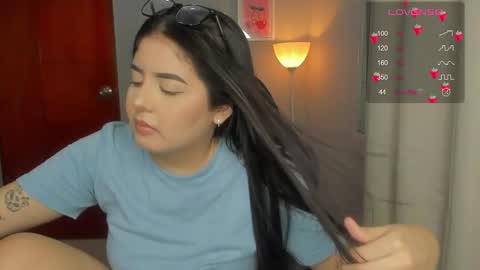 Snapshot of agatha_riccie chatting on February 12, 2026, 6:08 am Cat online show from February 12, 2026, 6:08 am