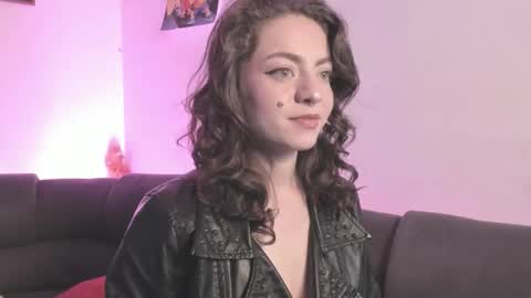 Camila     2 online show from December 15, 2025, 1:10 am