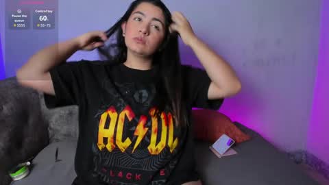 Snapshot of agathabel chatting on April 29, 2026, 12:20 pm agatha bel online show from April 29, 2026, 12:20 pm