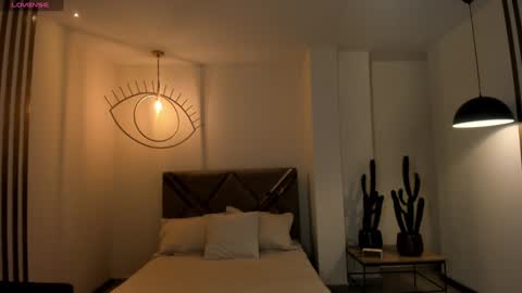 Agatha online show from January 27, 2025, 6:52 pm