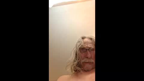 Snapshot of agedhardwood59618233 chatting on February 18, 2026, 9:16 am agedhardwood59618233 online show from February 18, 2026, 9:16 am