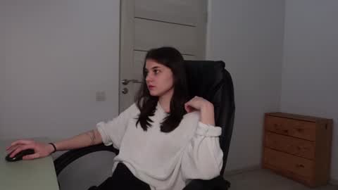 Agelina Lilly Laura online show from January 25, 2025, 6:01 am