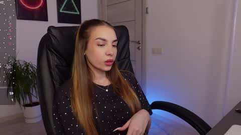 Agelina Lilly Laura online show from February 23, 2025, 9:11 am