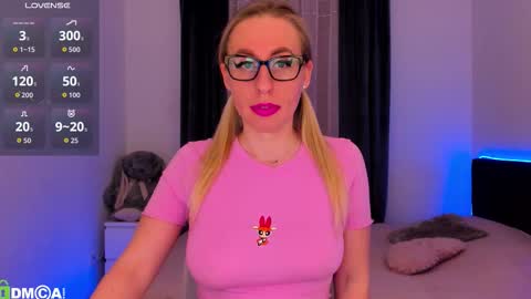 Snapshot of agent_polly chatting on February 4, 2026, 3:40 pm Polly online show from February 4, 2026, 3:40 pm