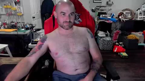 Aggieswing online show from November 4, 2025, 4:44 am