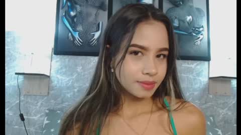 Snapshot of aghata_walkerl chatting on January 20, 2025, 8:29 pm aghata walkerl online show from January 20, 2025, 8:29 pm